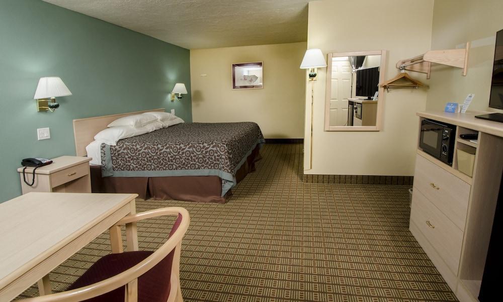 Days Inn By Wyndham Portland Central Esterno foto