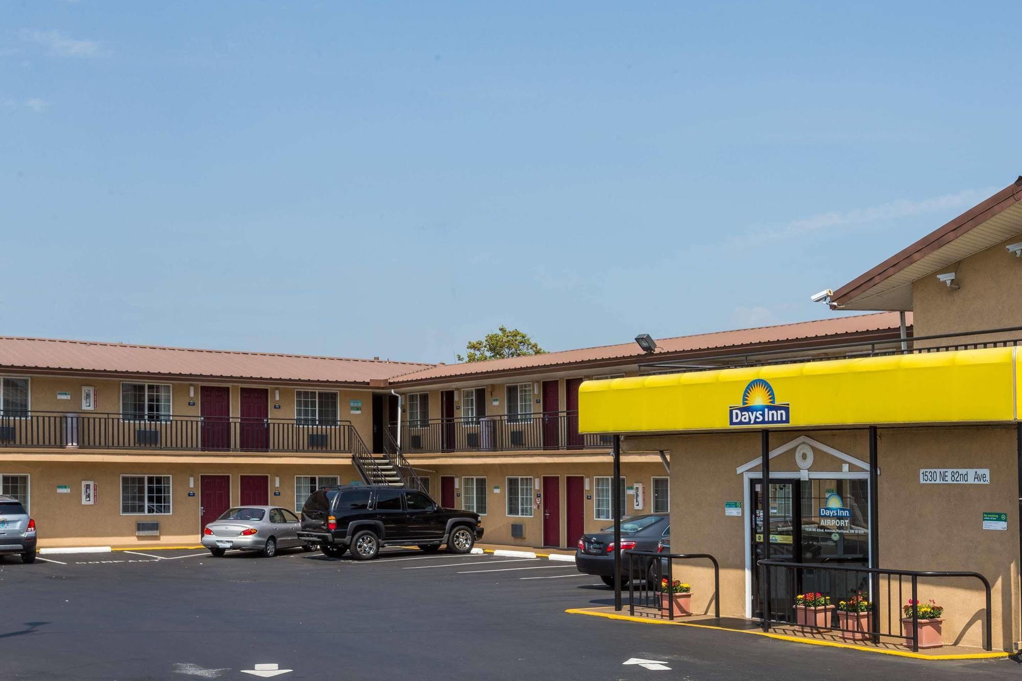Days Inn By Wyndham Portland Central Esterno foto